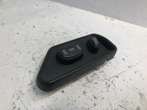 Discovery 2 Electric Seat Switch Near Side Front Land Rover 1998 to 2004