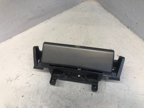 Discovery 4 Ashtray Front Land Rover AH22-048A02-A 2009 to 2016 D03086