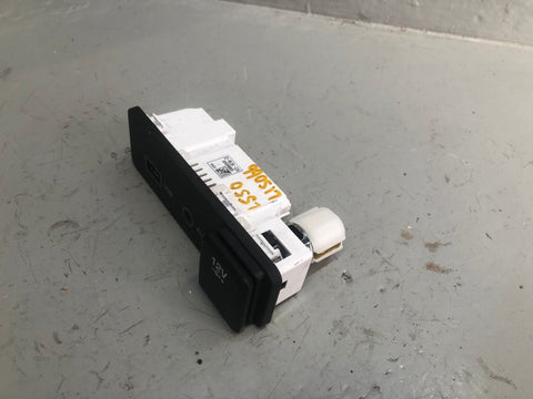 Discovery Sport USB AUX Port 12V FK72-19C166-CC L550 Land Rover 2014 to 2019