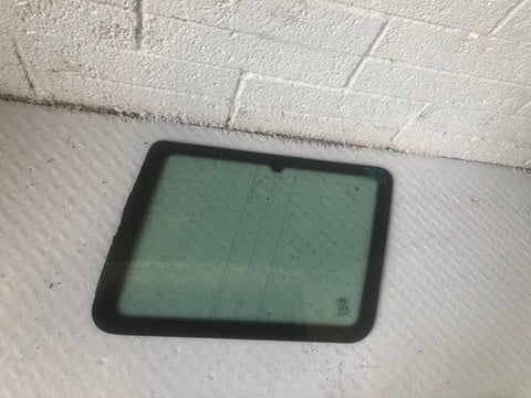 Discovery 2 Window Glass Quarter Off Side Rear Land Rover 1998 to 2004