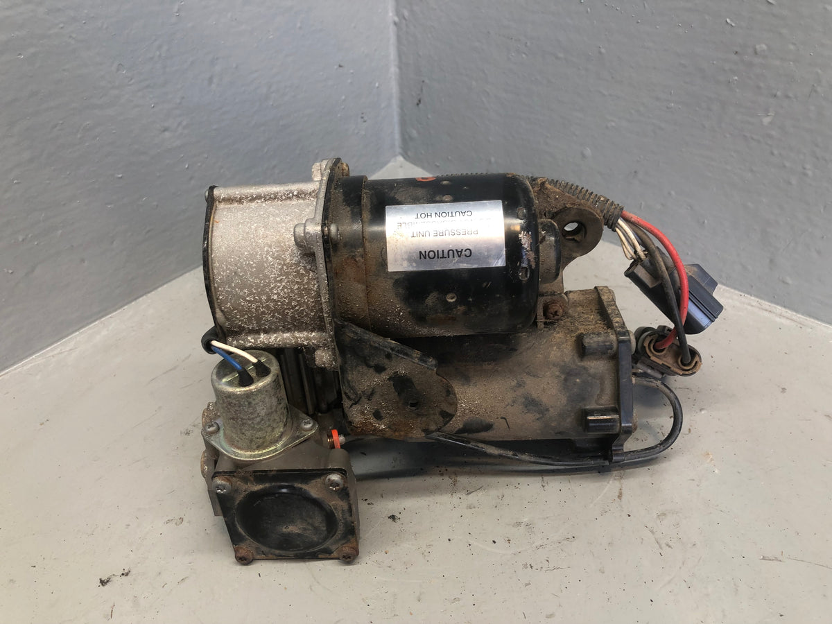 Discovery 3 Range Rover Sport Air Suspension Compressor Hitachi Genuine C12086B