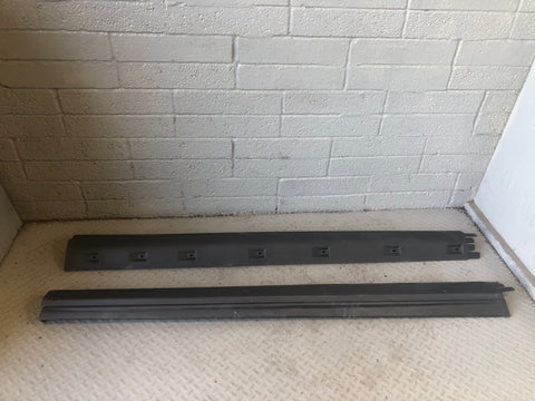 Discovery 3 or 4 Sill Trim Cover Protector Pair Land Rover 2004 to 2014 J18066