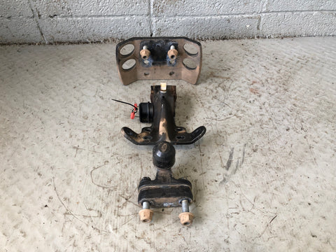 Range Rover Sport Tow Ball Discovery 4 Land Rover with New Lock and Keys L28096