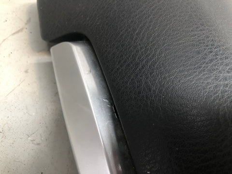 Discovery 3 Centre Console Lid Armrest Grain Leather Land Rover J12086