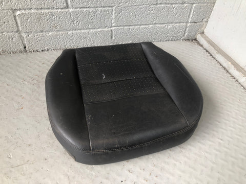 Discovery 3 Seat Padded Base Near Side Front Black Leather Land Rover K02066