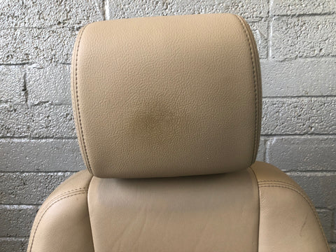 Discovery 4 Seats Leather Manual x 5 in Almond Land Rover 2009 to 2014 K18066