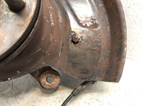 Range Rover L322 Hub Assembly Near Side Front 2006 to 2009 All Models D26086