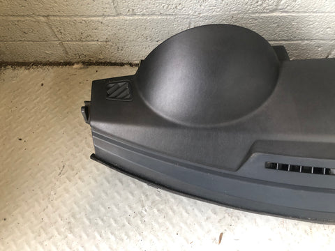 Discovery 3 Dashboard Black with Passenger Airbag for Sat Nav Vehicles K02066