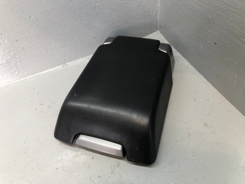Discovery 3 Centre Console Lid Armrest Grain Leather Land Rover J14096