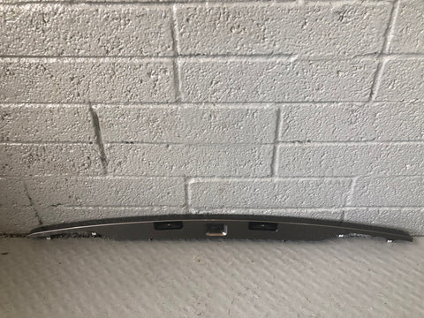 Range Rover Evoque Tailgate Trim Panel Handle BJ32 40406 L538 Grey
