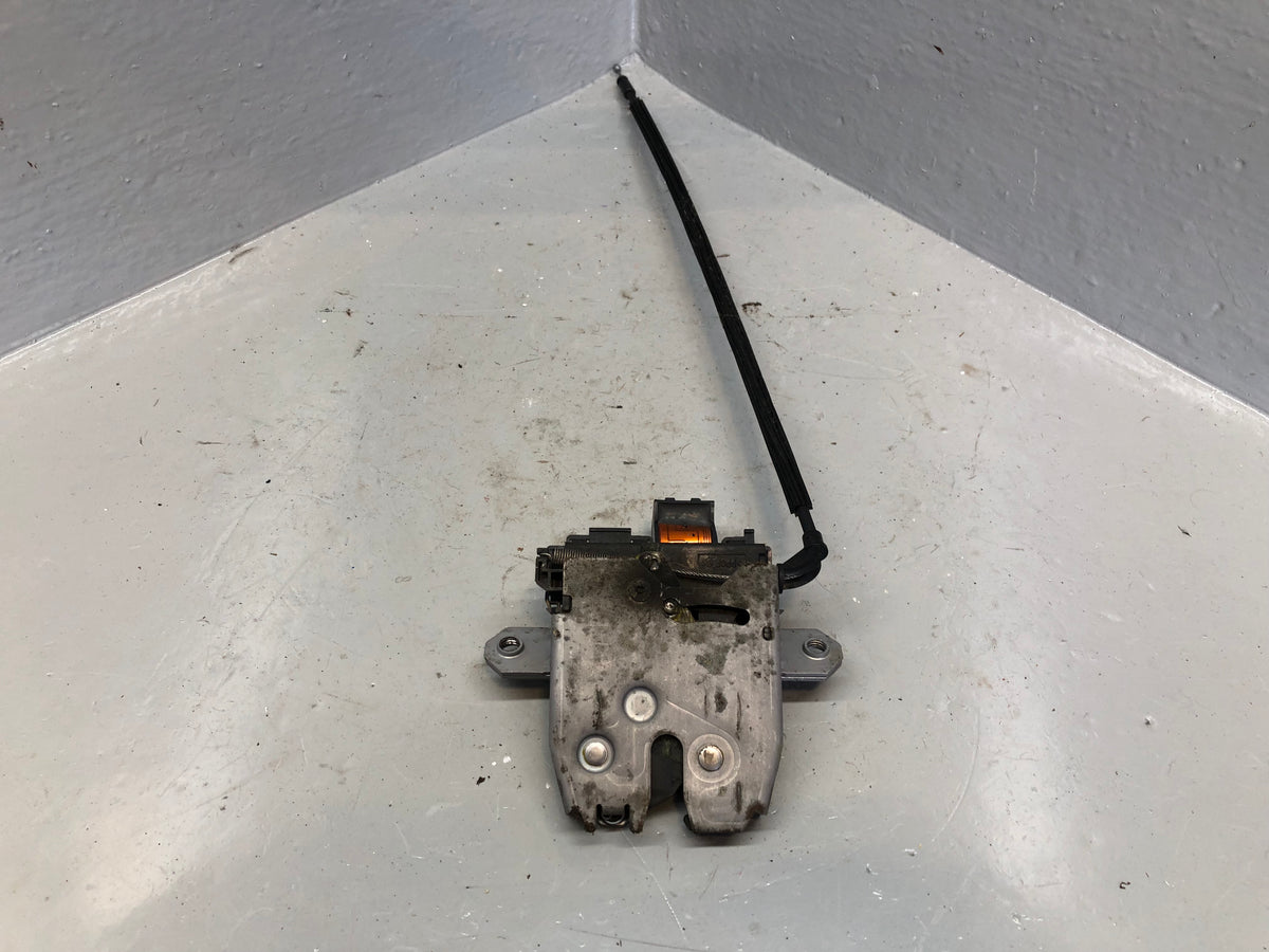 Range Rover Sport Main Lower Tailgate Lock Actuator Latch CH32 442A66 AA