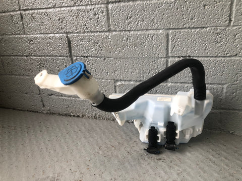 Range Rover Evoque Windscreen Washer Bottle Tank with 2 Pumps L538 2011 to 2015