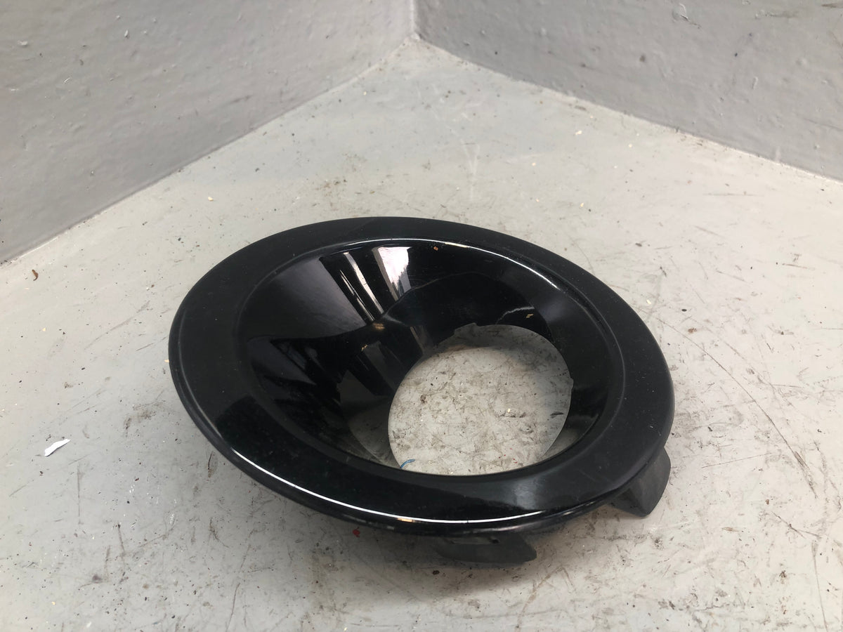 Freelander 2 Fog Light Bezel Front Bumper Santorini Black Near Side Land Rover
