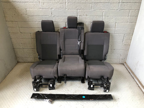 Discovery 3 Seats Rear Middle Row in Grey Cloth Land Rover 2004 to 2009 L03096