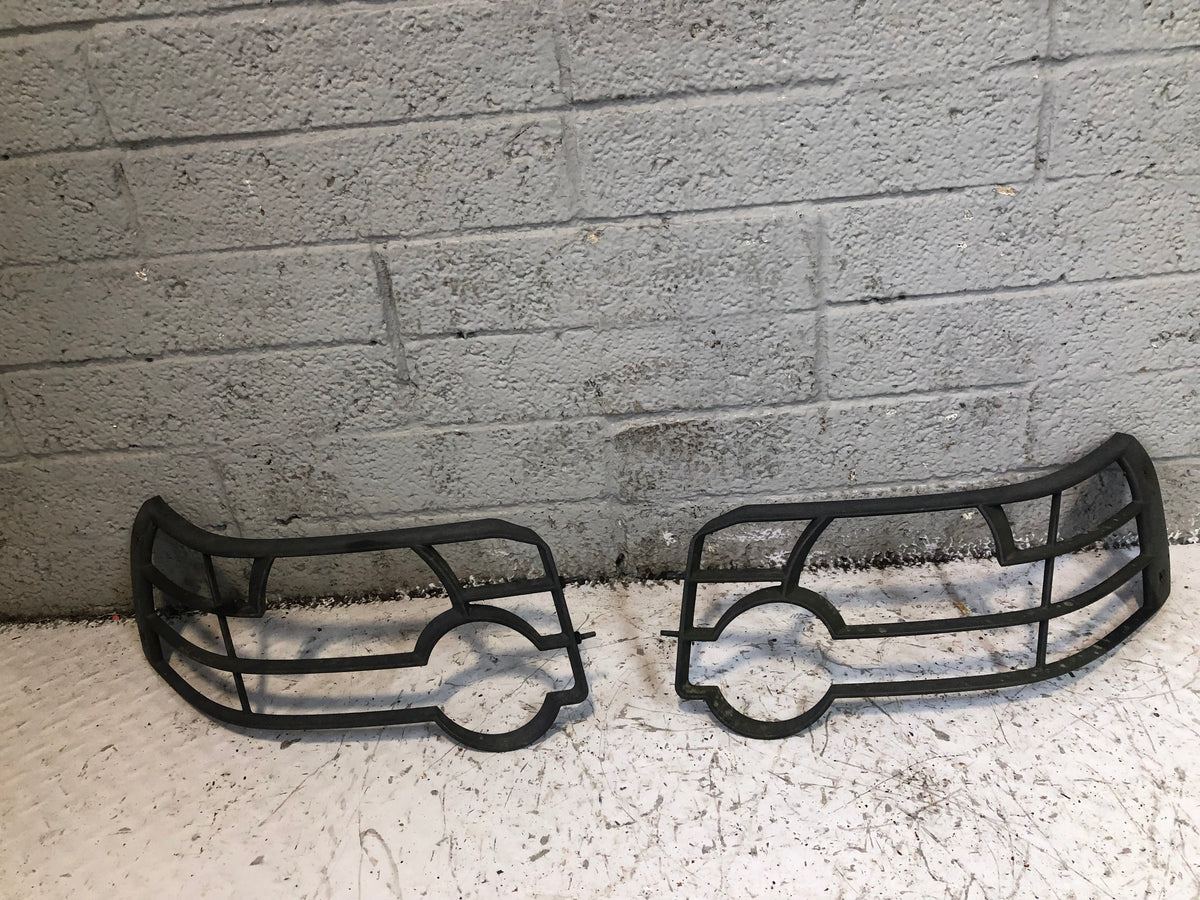 Freelander 1 Headlight Guards Pair Set VUB501390 Land Rover L314 2004 to 2006