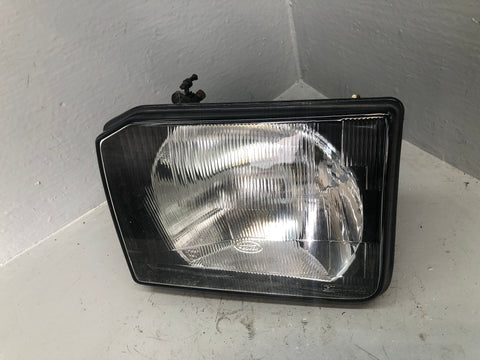 Discovery 2 Headlight Near Side Pre-Facelift XBC105130 Land Rover L20076