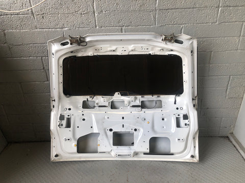 Discovery Sport Tailgate with Glass Fuji White L550 Land Rover 2014 to 2025