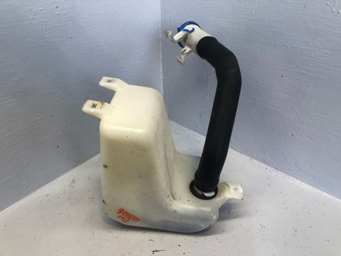Freelander 1 Washer Bottle Windscreen 2 x Pumps Land Rover 1998 to 2006