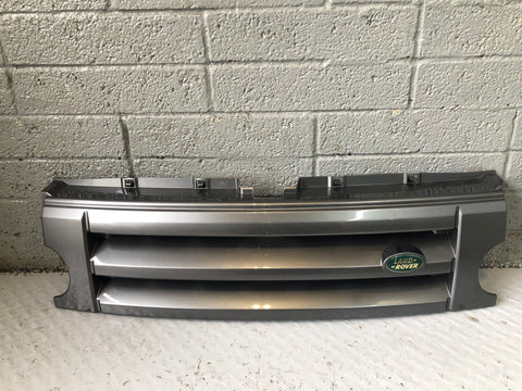 Discovery 3 Grille Front Stornoway Grey 907 Land Rover 2004 to 2009 L07106