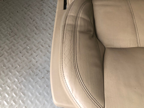 Discovery 4 Seats Leather Electric x 5 in Almond Land Rover 2009 to 2014 D13086