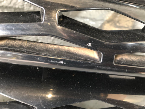 Range Rover Sport Grille Front in Black Pre-Facelift L494 2014 to 2018