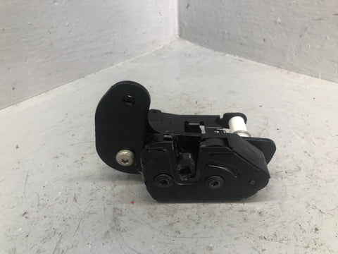 Discovery 4 Tailgate Actuator Lower Latch Off Side Land Rover 2009 to 2014