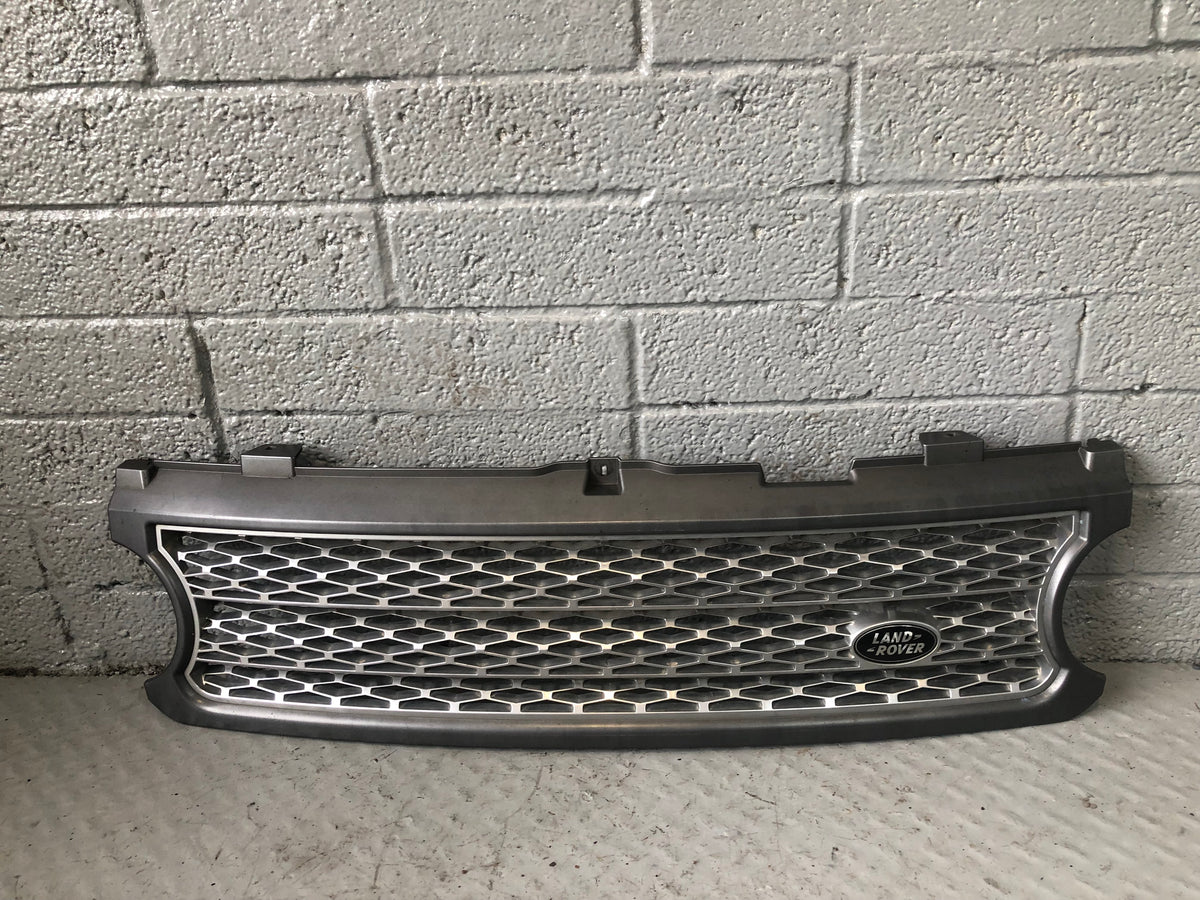 Range Rover L322 Grille Front Facelift Grey Land Rover 2006 to 2010 K11056