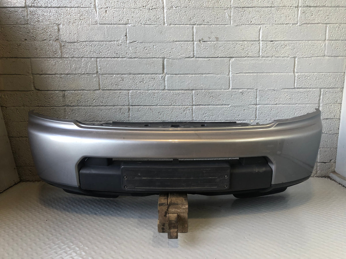 Discovery 4 Front Bumper Orkney Grey Land Rover 2009 to 2014 D03086