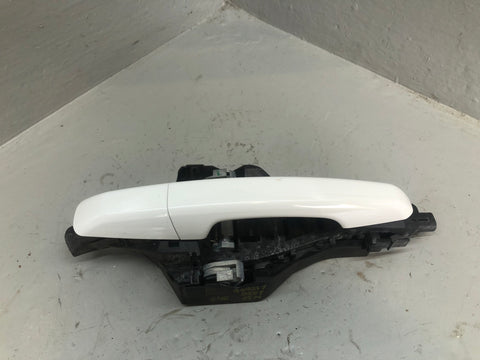Discovery Sport Door Handle Exterior Near Side Front Fuji White Land Rover