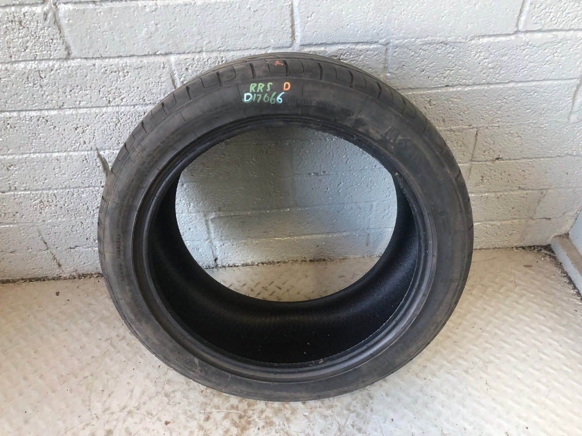 Churchill Part Worn Tyre 275/40ZR20 5mm Tread 275 40 20 D17066D
