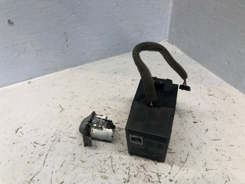 Freelander 2 Ignition Barrel Key Door Lock Land Rover 2006 to 2015 D14106
