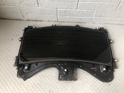 Discovery 3 Sunroof Complete with Motor and Blind Land Rover 2004 to 2009 K02066