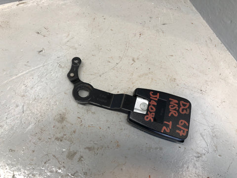 Discovery 3 Seat Belt Buckle Clasp 3rd Row Near Side Rear Type 2 2004 to 2006
