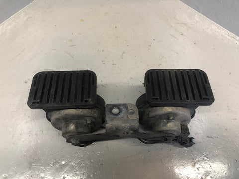 Freelander 2 Horns Pair of Two Tone Land Rover 2012 to 2014
