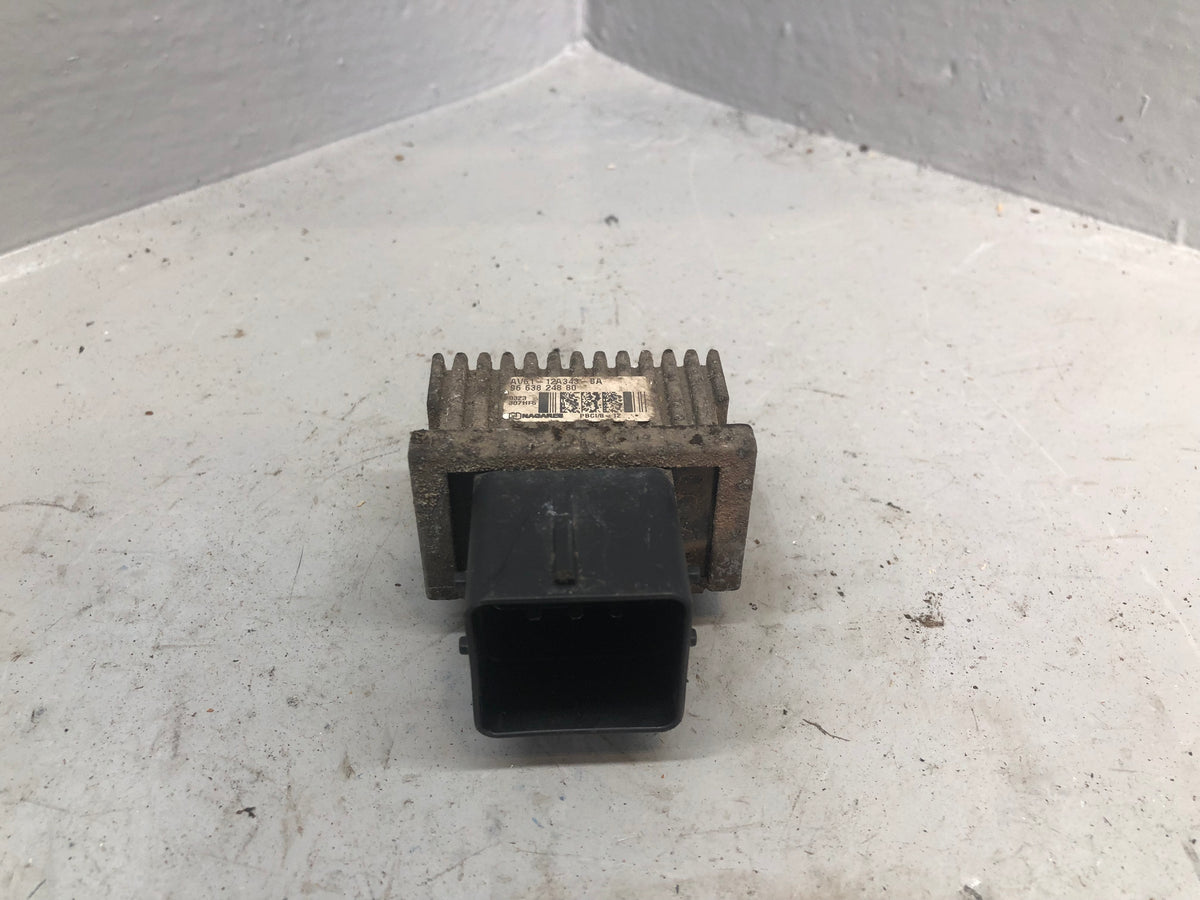 Jaguar XF Glow Plug Relay AV61-12A343-BA 2.2 D X250 2008 to 2015