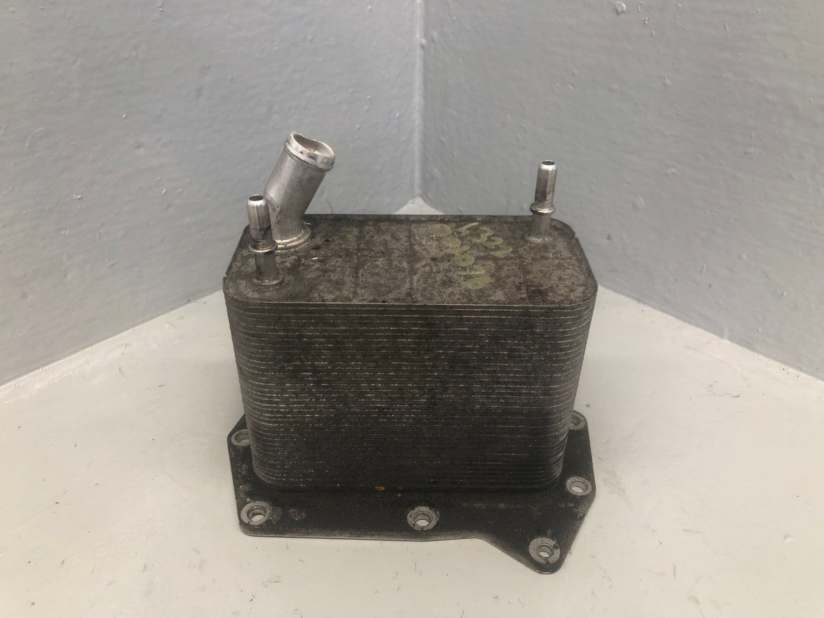 Engine Oil Cooler 3.6 TDV8 Range Rover L322 / Sport LR006427 2006 to 2009