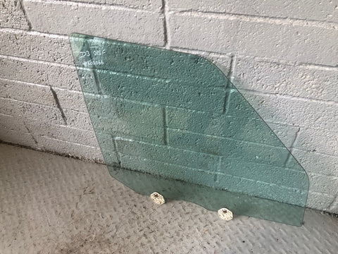 Discovery 3 Window Glass Off Side Front Land Rover 2004 to 2009 K02066