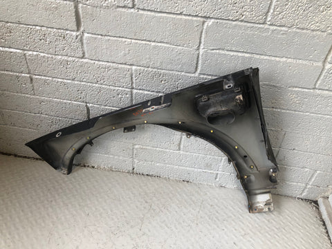 Discovery 4 Front Wing Off Side Santorini Black LRC 820 2009 to 2016 D27056