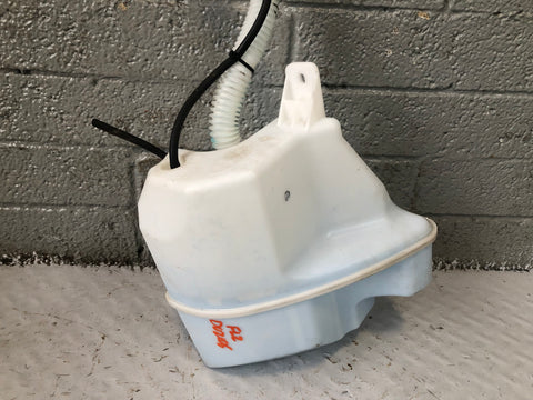 Freelander 2 Washer Bottle Windscreen and One Pump Land Rover 2006 to 2015