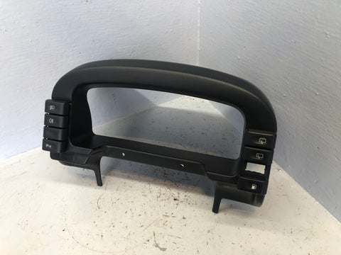 Discovery 2 Instrument Surround Speedo in Black Land Rover 2002 to 2004