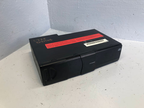 Range Rover L322 CD Changer 6 Disc 65.12-6 913 389 2002 to 2005