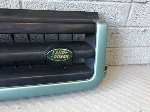 Discovery 2 Front Grille Pre-Facelift Charleston Green Land Rover L20076