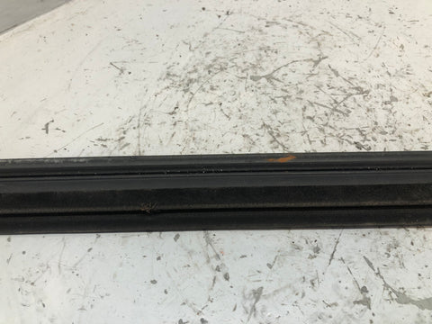 Discovery 2 Weather Strip Seal Near Side Rear Window Trim Land Rover