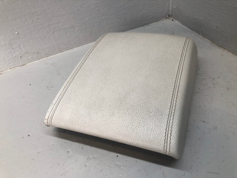 Range Rover Evoque Centre Console Armrest Lid in White Leather L538 L02015