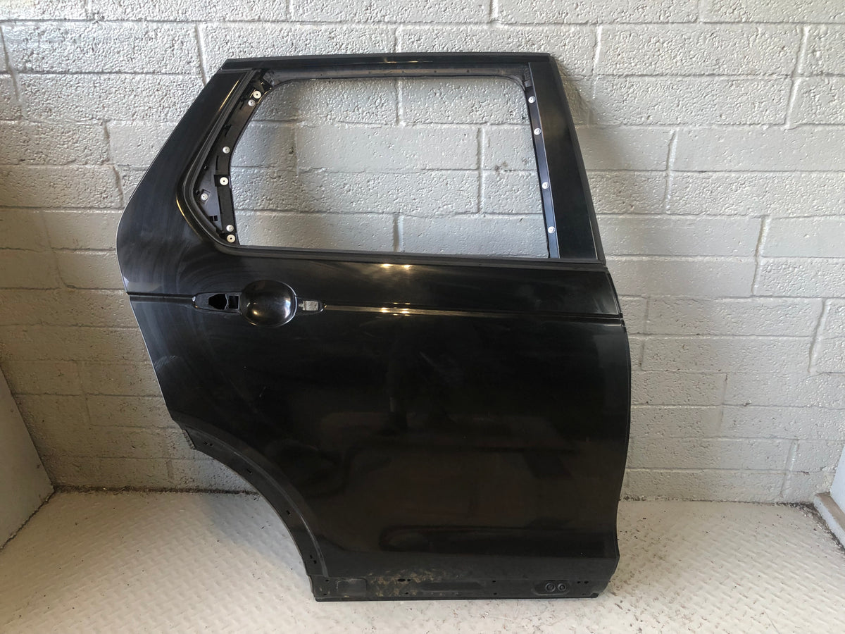 Discovery Sport Door Off Side Rear Santorini Black L550 Land Rover L12086