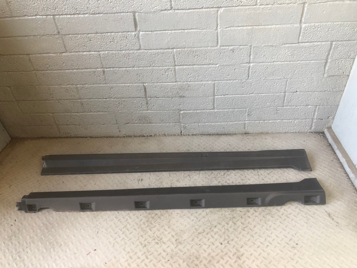 Freelander 2 Sill Cover Trims Pair Land Rover 2006 to 2014 Black Plastic J07076