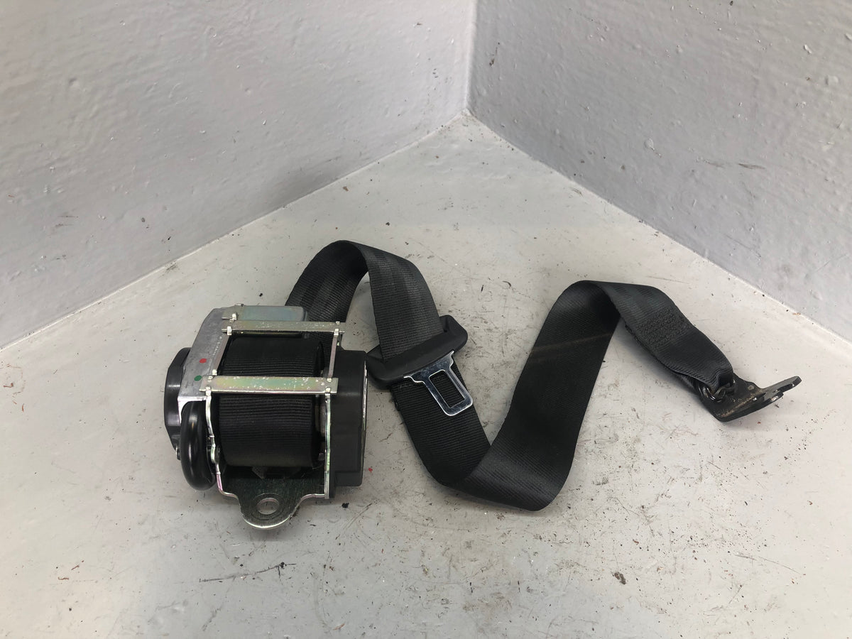 Discovery Sport Seat Belt Off Side Rear 3rd Row L550 Land Rover 2014 to 2019