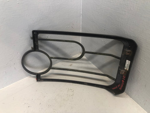 Discovery 3 Headlight Guards Pair Set Genuine Land Rover 2004 to 2009 K02066