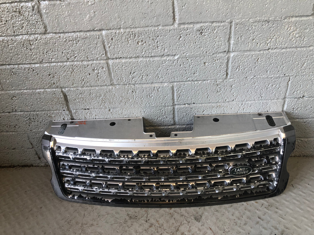 Range Rover L405 Grille Front in Grey Pre-Facelift 2013 to 2015 L15056