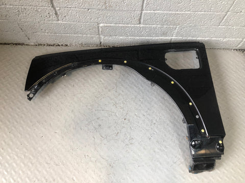 Discovery 4 Front Wing Near Side Santorini Black LRC 820 2009 to 2016 D27056